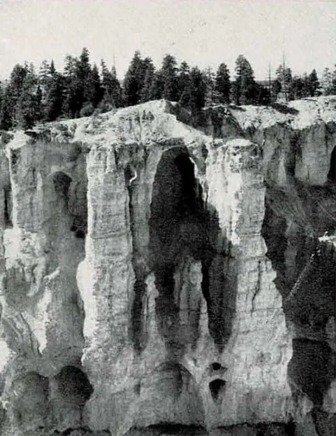 Natural Bridge in Bryce Canyon